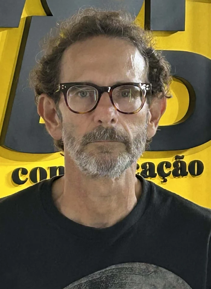 Benny Fischer — Redator Sênior